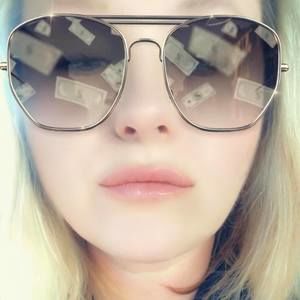 Meet your Posher, Tracy